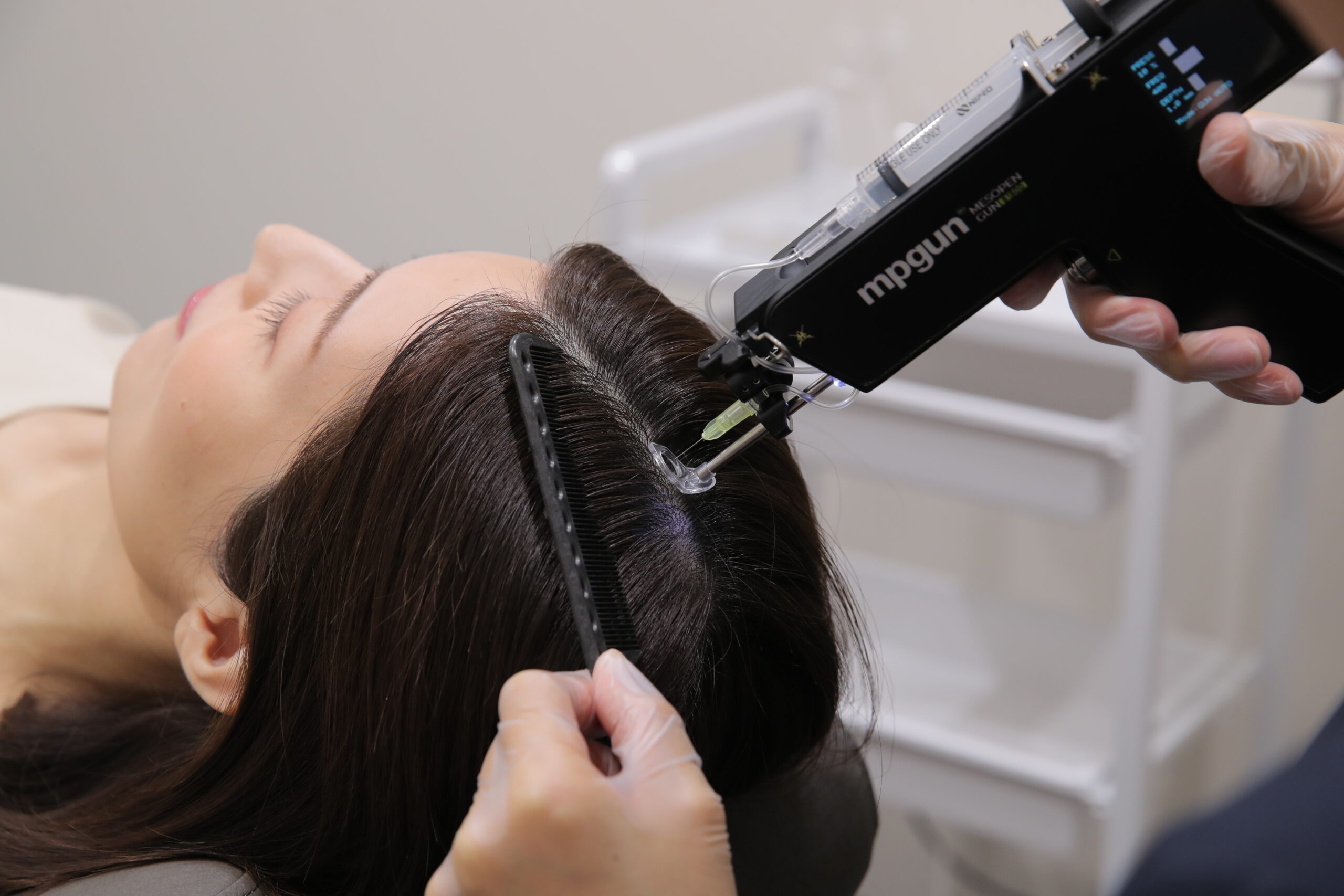 ミノキシジル注入：Hair Systemの機器